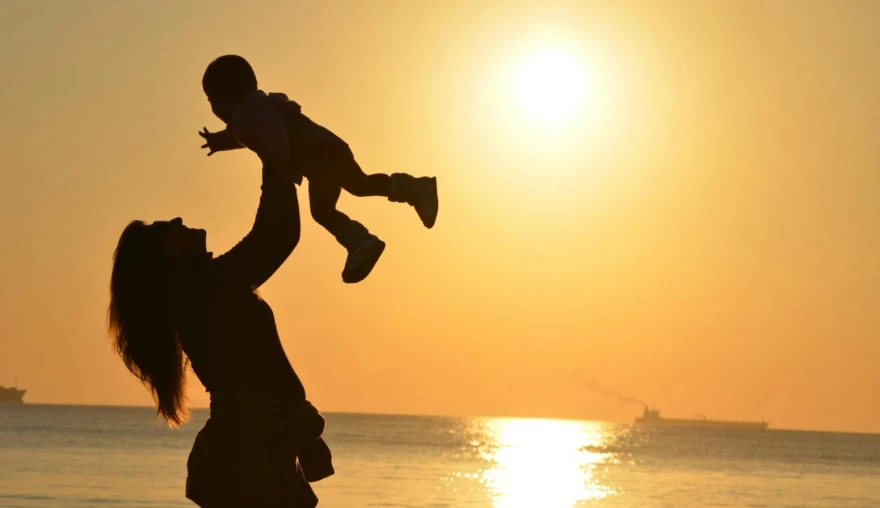 A third of new mothers quit science