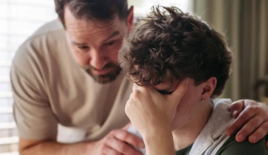 Support and criticism: How you, as a parent, can make a difference to your child’s depression